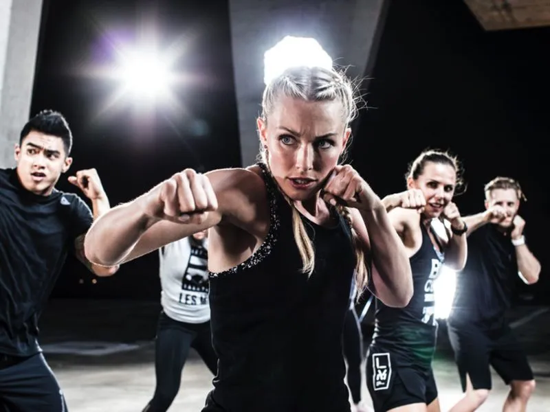 Bài tập Body Combat cho người mới bắt đầu - Body Combat đấm tay Uppercut