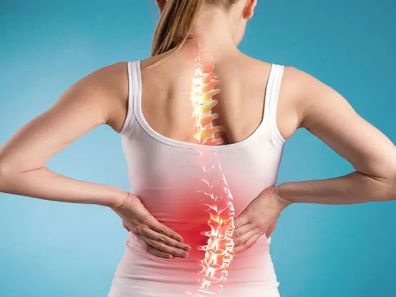 Vị trí và các triệu chứng đau lưng thường gặp - Đau lưng giữa
