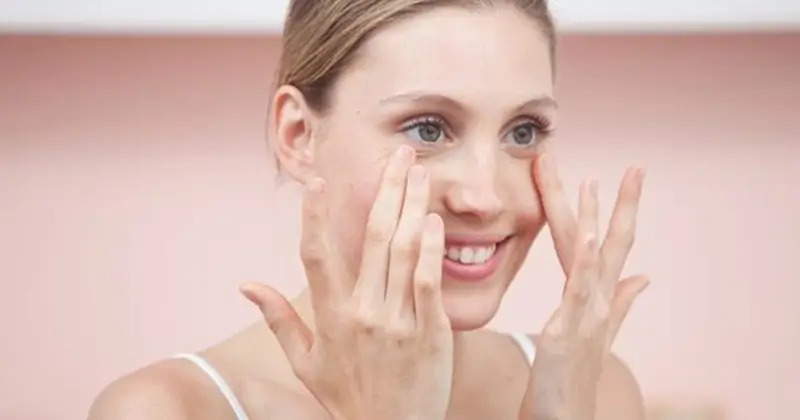 10 Cách massage bọng mắt đơn giản, dễ làm ngay tại nhà