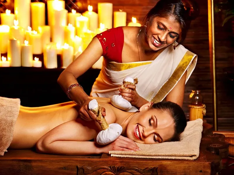 Top 10 các loại hình massage thông dụng ngày nay - Massage kiểu Ấn Độ