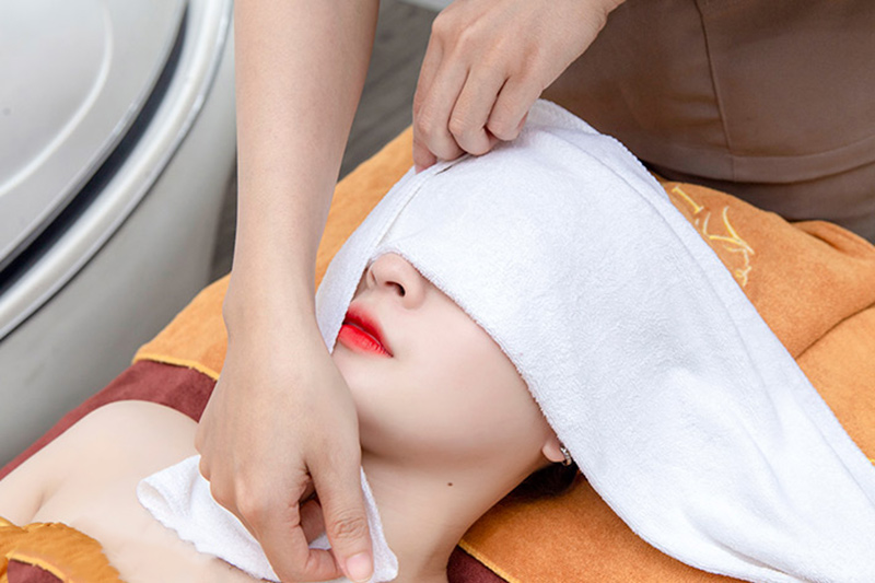 Cách massage mặt trị mụn hiệu quả tại nhà