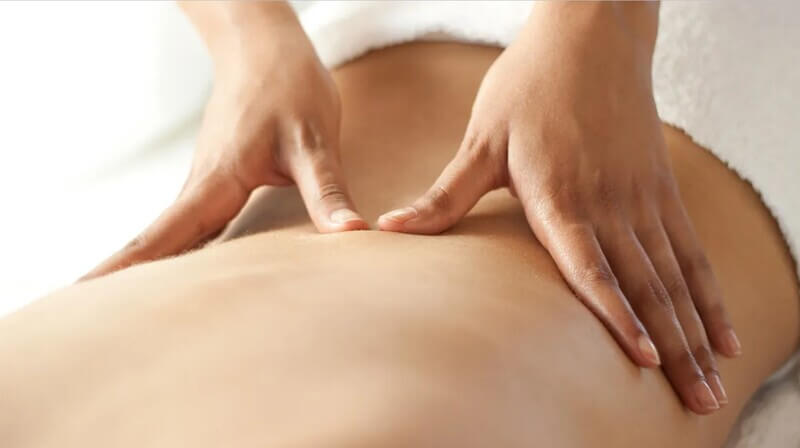 Hướng dẫn cách massage toàn thân cho phụ nữ đúng chuẩn các bước
