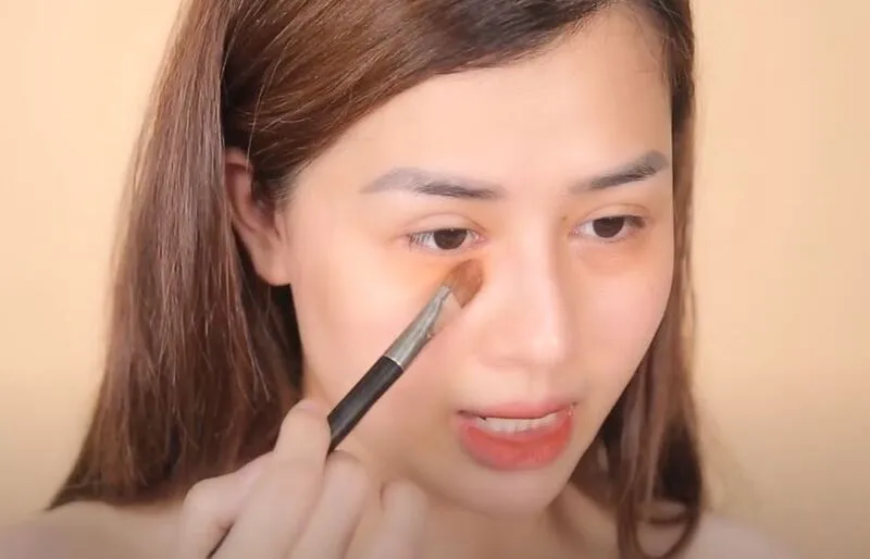 Khám Phá Cách Trang Điểm Che Đi Bọng Mắt Cực Hiệu Quả 
