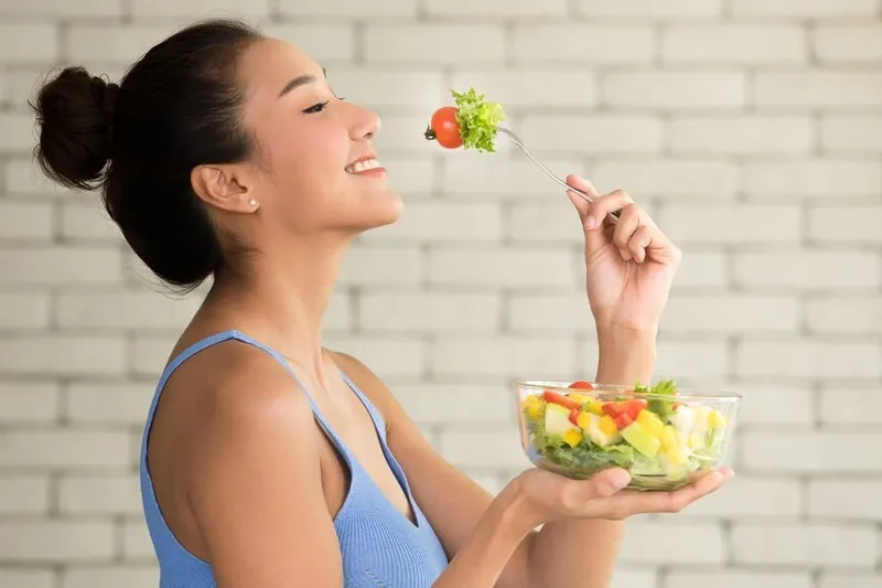 Chế độ dinh dưỡng giúp mắt sáng khỏe hơn 