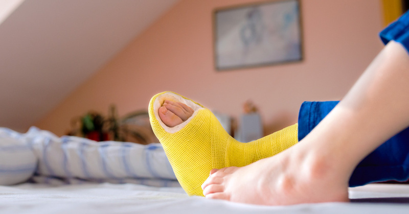 Tuỳ thuộc vào mức độ nghiêm trọng của xương bàn chân bị gãy, độ tuổi của người bệnh mà thời gian phục hồi chấn thương sẽ có sự khác biệt nhất định