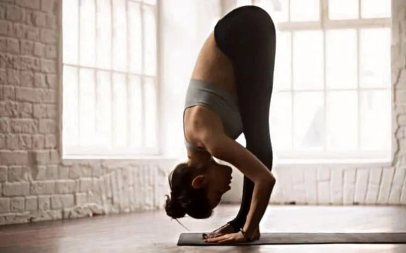 Bài tập giảm mỡ đùi cùng yoga