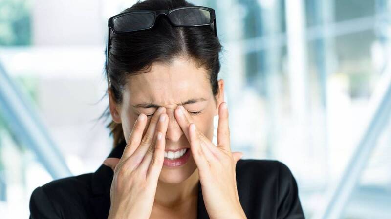 Đau nhức hốc mắt không đơn giản chỉ là hiện tượng mệt mỏi khu vực mắt thông thường