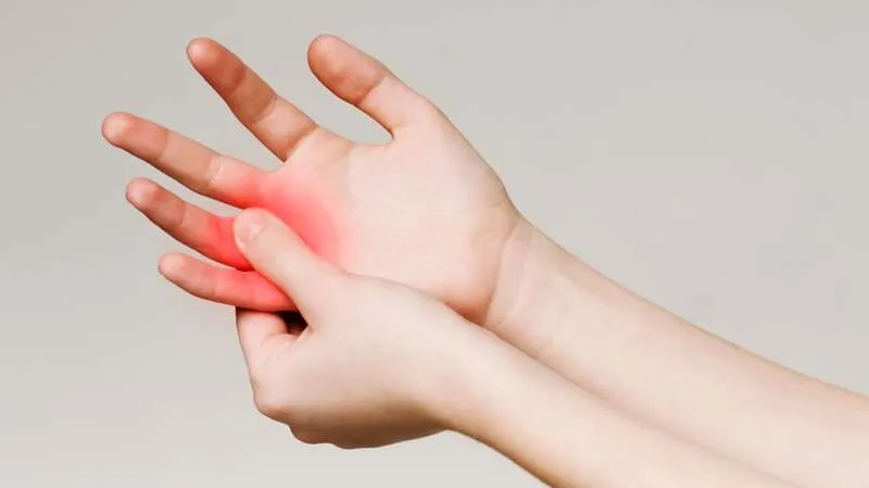 Nguyên nhân gây đau khớp cổ tay và mẹo chữa đau khớp tay