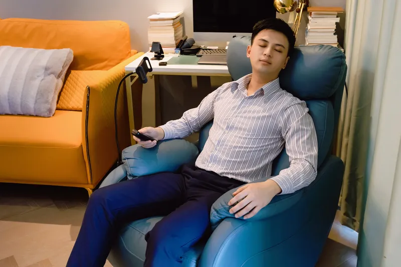  SKG H3 có mức tiêu thụ điện thấp dễ dàng phục vụ thư giãn hàng ngày 