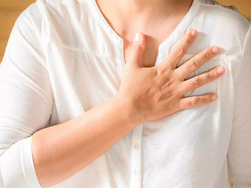 Chế độ rung của máy massage cổ có thể gây kích thích cho tim mạch