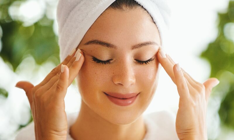 Kiên trì thực hiện massage mắt thường xuyên có thể giúp ngăn ngừa hay làm chậm sự phát triển của hàng loạt các tật về mắt