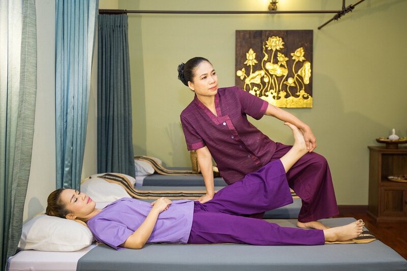 Người mắc bệnh ung thư hay đang trong quá trình phục hồi sức khoẻ được chỉ định không nên massage Thái