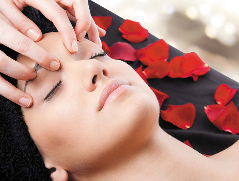 Phương pháp massage mắt với những thao tác nhẹ nhàng góp phần tăng sinh collagen, trẻ hoá làn da hiêu quả