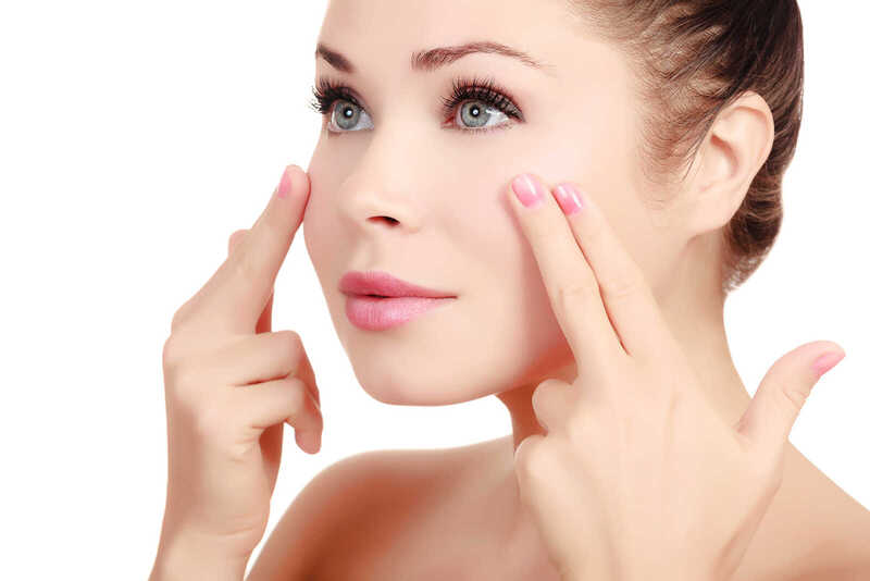 Hiệu quả của việc massage trong giảm thiểu bọng mắt, cải thiện làn da xung quanh khu vực này nhận được nhiều đánh giá tích cực từ các chuyên gia
