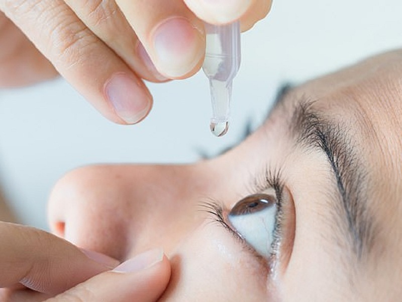 Sử dụng nước mắt nhân tạo sẽ góp phần giảm thiểu đáng kể tình trạng nhức mỏi mắt