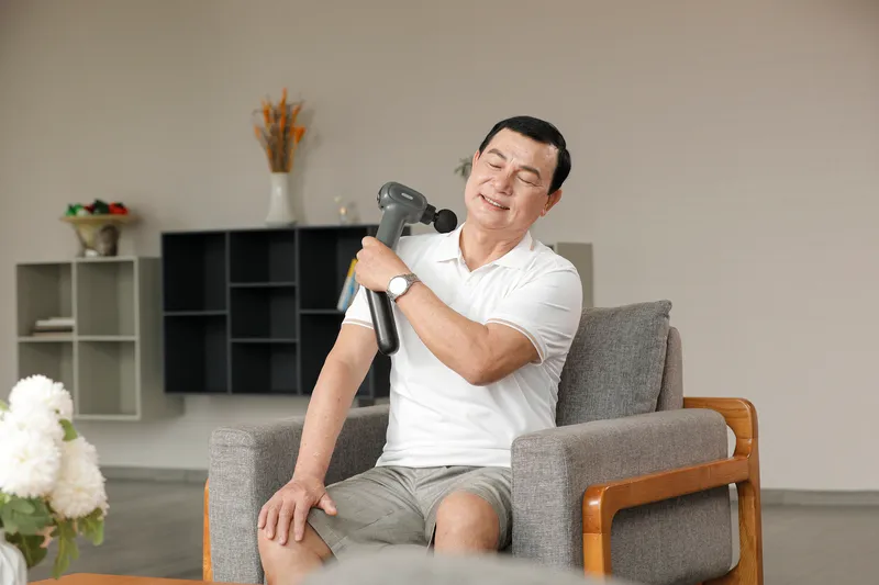 Các dòng máy massage cầm tay KATA sẽ là món quà phù hợp giúp người lớn tuổi