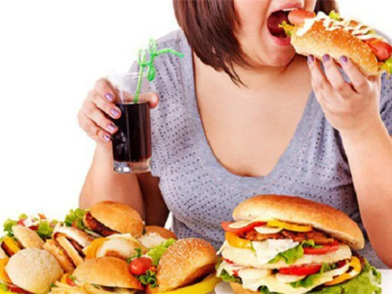Những nguyên nhân gây béo phì phổ biến - Chế độ ăn uống không lành mạnh