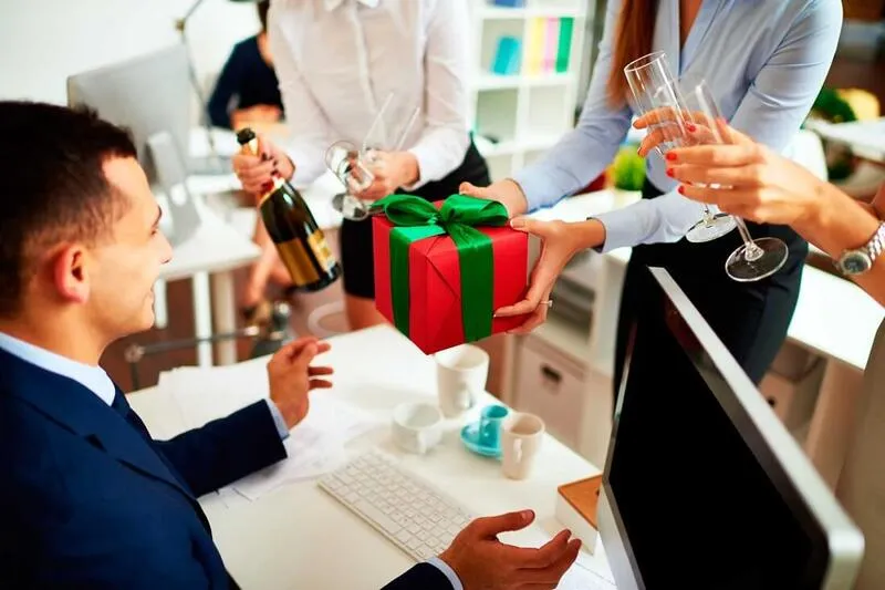 Top 5+ quà tặng sức khỏe cho sếp tinh tế và thiết thực nhất