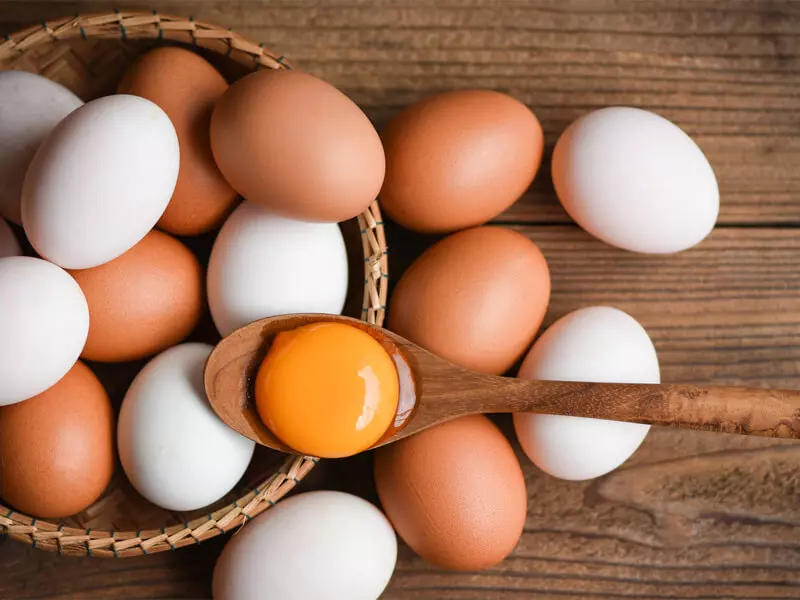 Người bị bệnh tiểu đường chỉ nên tiêu thụ 1 quả trứng mỗi ngày và tối đa 5 quả mỗi tuần.