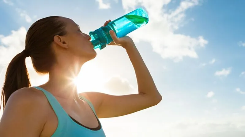 Những mẹo nhỏ cần biết để uống nước giảm cân - Thời điểm uống nước lọc hợp lý để giảm cân