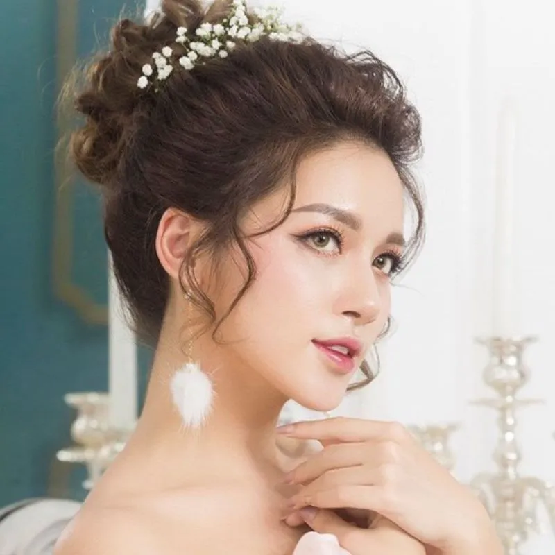Hướng dẫn trang điểm cô dâu mặt dài đẹp hài hòa