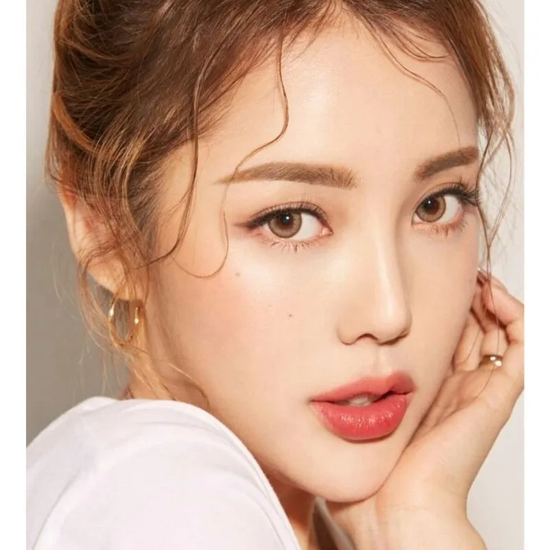 Cách trang điểm đi đám cưới tự nhiên