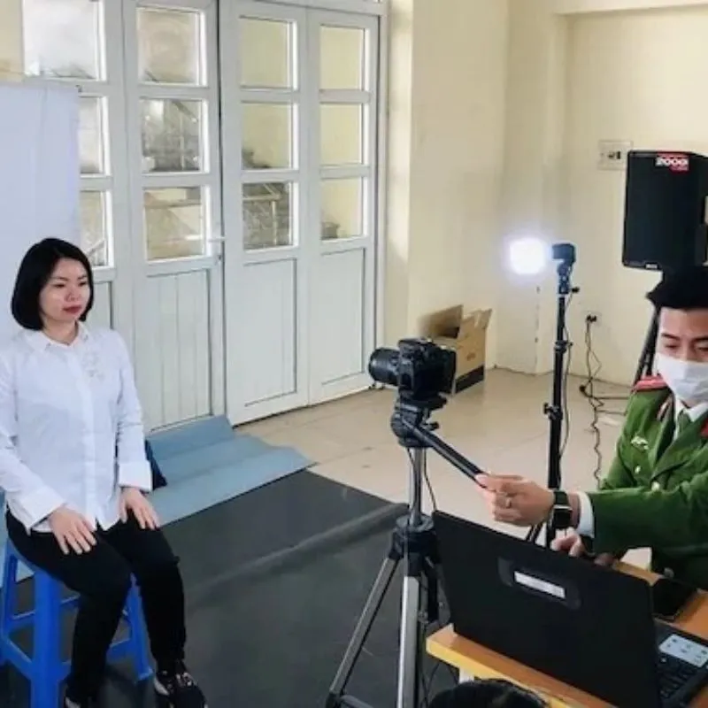 Trang phục và kiểu tóc