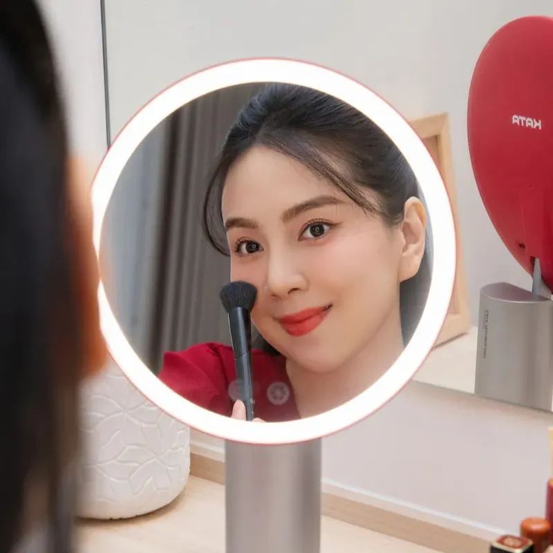 Tạo khối và má hồng