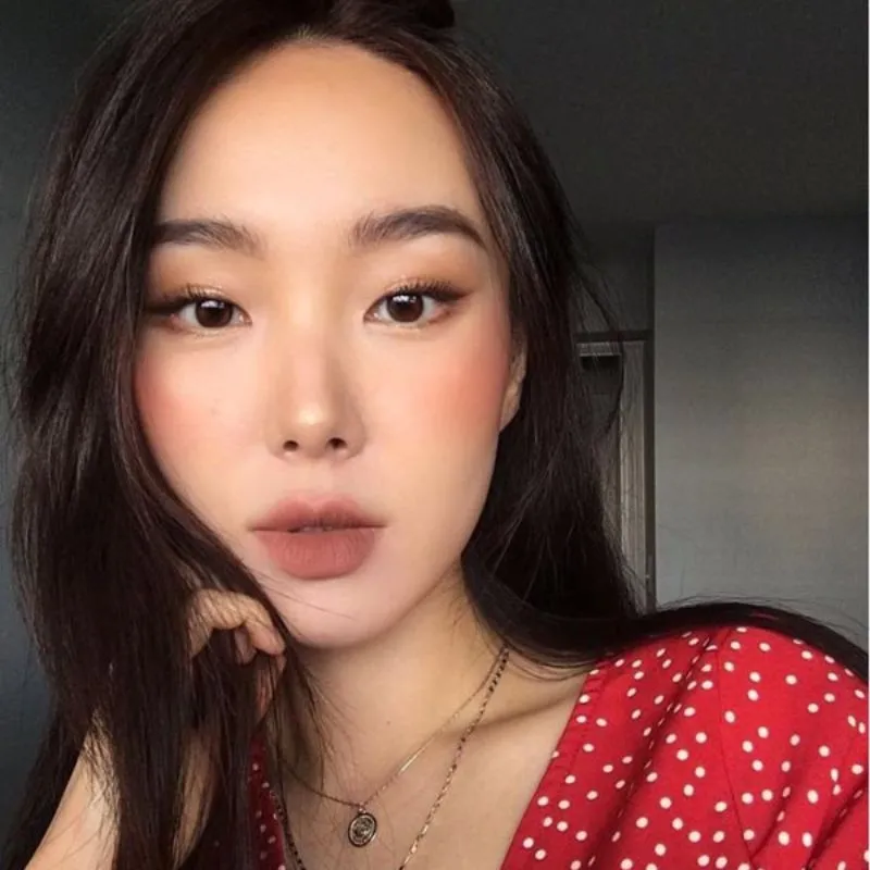 Makeup má hồng mơ sương
