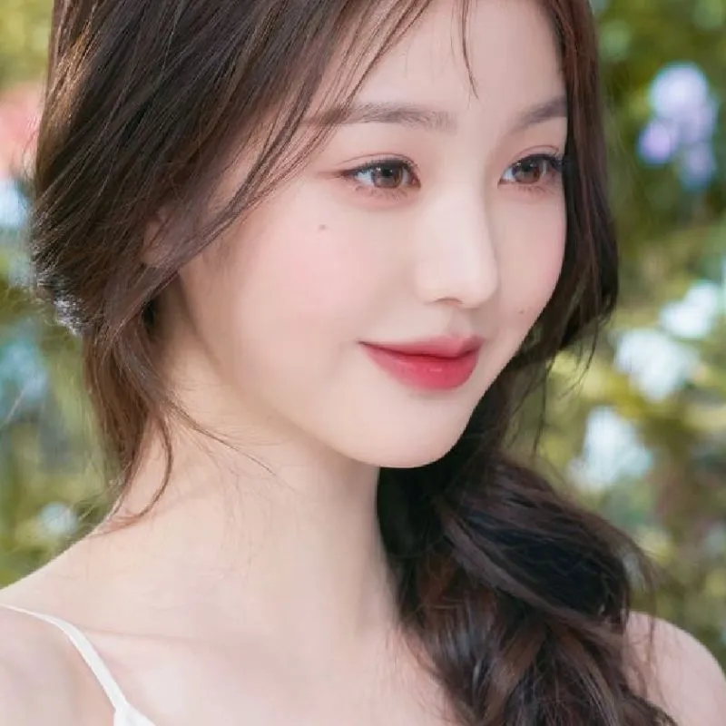 Xu hướng trang điểm tự nhiên hiện nay 
