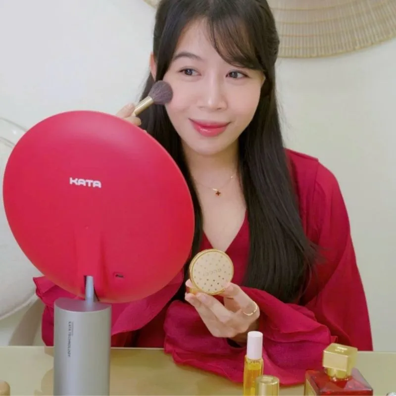 Gương KATA Miro O2 sẽ là công cụ hỗ trợ trang điểm hiệu quả