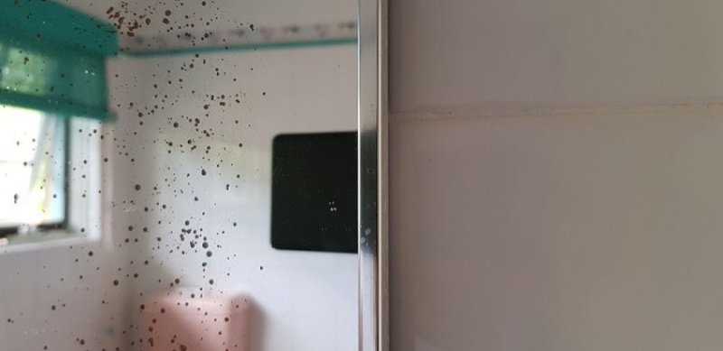 Nguyên nhân khiến gương bị ố đen